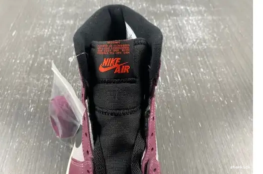 1 Jordan DB2889-500 Gore-Tex High Berry Element  DB2889-500  0512